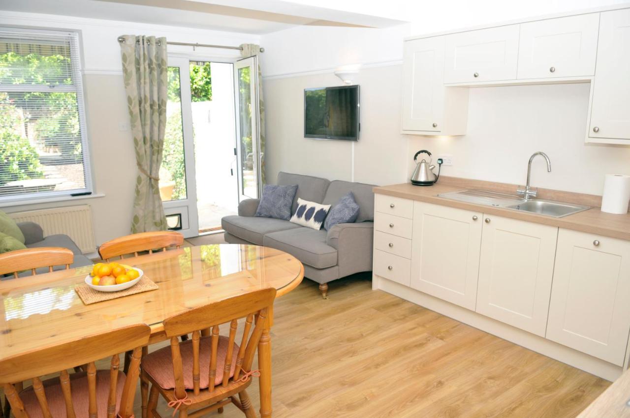 Little Lane Villa Alverstoke Exterior photo